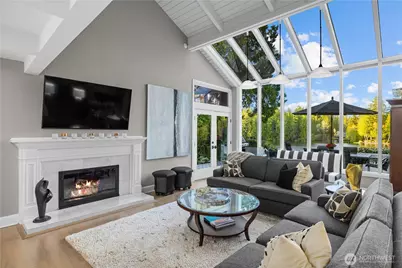 2061 E Beaver Lake Drive SE, Sammamish, WA 98075 - Photo 10