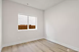 17915 Sunset Rd, Bothell, WA 98012 - Photo 6