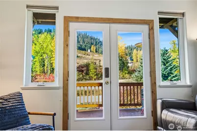 330 Keechelus Drive, Snoqualmie Pass, WA 98068 - Photo 12