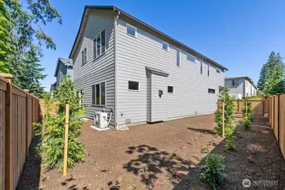17919 Sunset Road, Bothell, WA 98012 - Photo 16