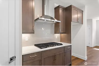 17919 Sunset Road, Bothell, WA 98012 - Photo 14
