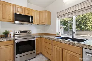 1203 Roland St, Bellingham, WA 98229 - Photo 18