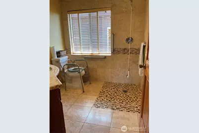 [Address not provided], Renton, WA 98056 - Photo 14