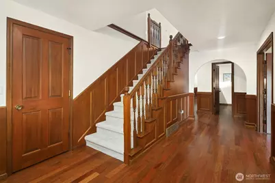 8308 Frederick Place, Edmonds, WA 98026 - Photo 4