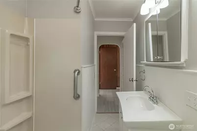 13057 10th Avenue S, Seattle, WA 98168 - Photo 28