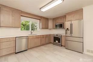 13057 10th Ave S, Seattle, WA 98168 - Photo 4