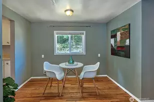 22910 Edmonds Way, Edmonds, WA 98020 - Photo 16