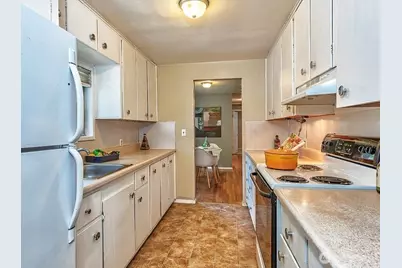 22910 Edmonds Way, Edmonds, WA 98020 - Photo 18