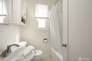 2308 Cherry St, Bellingham, WA 98225 - Photo 16