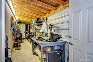 8205 NE 128th St, Kirkland, WA 98034 - Photo 40