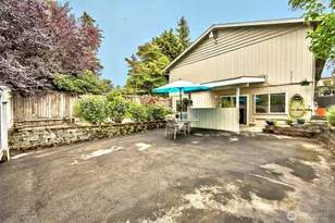 8205 NE 128th St, Kirkland, WA 98034 - Photo 34