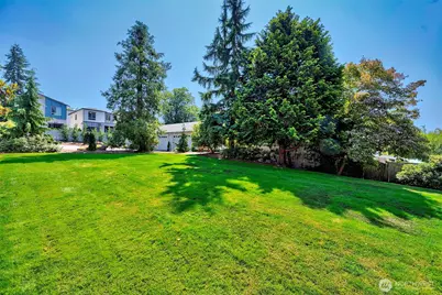 8205 NE 128th Street, Kirkland, WA 98034 - Photo 4
