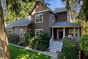 506 Azalea Ave NE, Bainbridge Island, WA 98110 - Photo 2