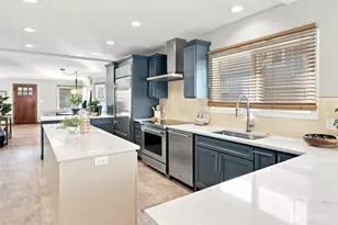 4117 Eastern Ave N, Seattle, WA 98103 - Photo 14