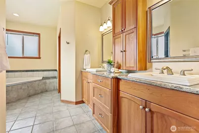 8676 Ashbury Court, Blaine, WA 98230 - Photo 24