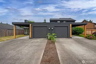 3013 M St NE, Auburn, WA 98002 - Photo 2