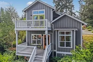 225 Bowery Loop, Langley, WA 98260 - Photo 2