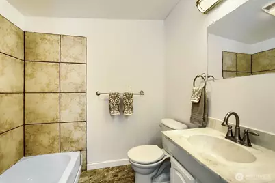 3707 SW 105th Street, Seattle, WA 98146 - Photo 32