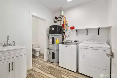 10622 55th Avenue S, Seattle, WA 98178 - Photo 12