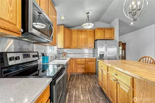 727 SE Magnoni Dr, College Place, WA 99324 - Photo 8