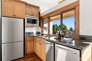 328 10th Ave W, Kirkland, WA 98033 - Photo 18
