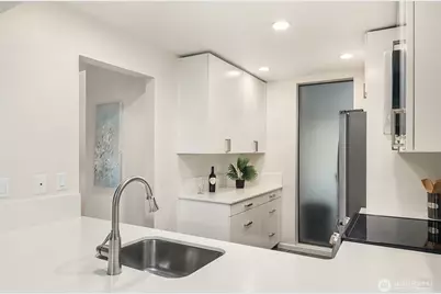 13835 NE 69th Street #677, Redmond, WA 98052 - Photo 6