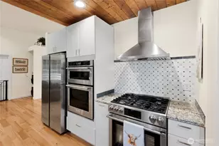 5728 NW Littlewood Ln, Silverdale, WA 98383 - Photo 6
