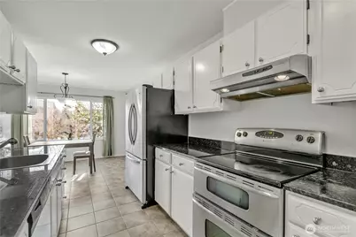 4545 Sand Point Way NE #207, Seattle, WA 98105 - Photo 8