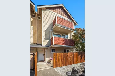 14356 19th Avenue NE, Seattle, WA 98125 - Photo 2