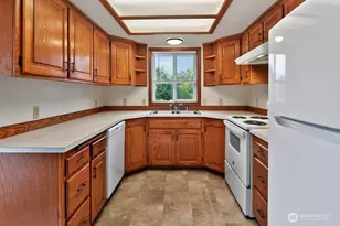1319 W 12th St, Port Angeles, WA 98363 - Photo 18