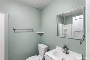 2130 N Callow Ave, Bremerton, WA 98312 - Photo 18