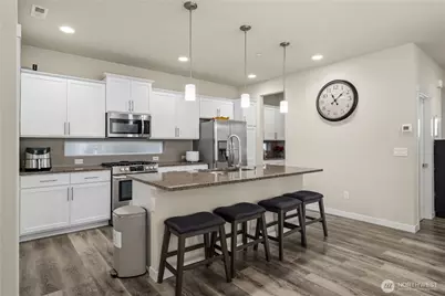 9021 127th Street Ct E, Puyallup, WA 98373 - Photo 8