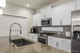 9021 127th St Ct E, Puyallup, WA 98373 - Photo 10