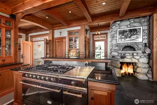 702 San Juan Dr, San Juan Island, WA 98250 - Photo 4