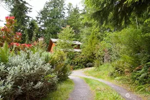 2071 Pheasant Farm Ln, Freeland, WA 98249 - Photo 2