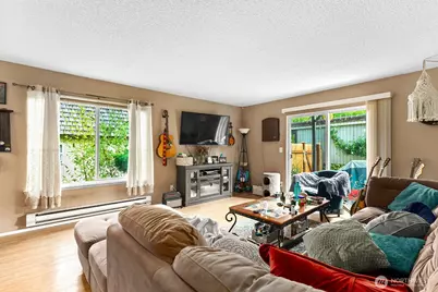 8632 26th Avenue SW, Seattle, WA 98106 - Photo 2