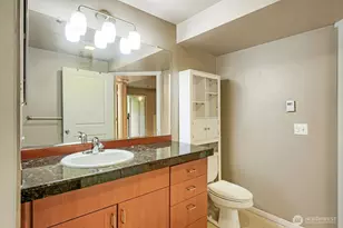 8745 Greenwood Ave N, Seattle, WA 98103 - Photo 16