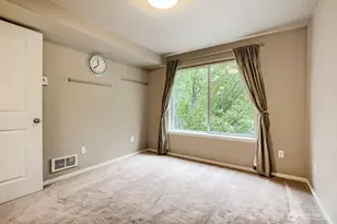8745 Greenwood Ave N, Seattle, WA 98103 - Photo 12