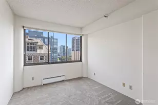 1120 Spring St, Seattle, WA 98122 - Photo 12