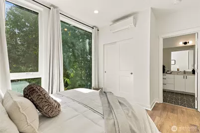 1317 N 44th Street #A, Seattle, WA 98103 - Photo 8