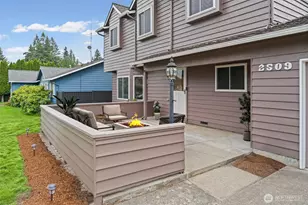 2509 NE 23rd Pl, Renton, WA 98056 - Photo 2