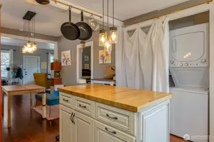 937 N 88th St, Seattle, WA 98103 - Photo 10