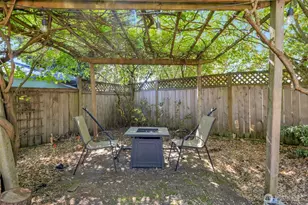 937 N 88th St, Seattle, WA 98103 - Photo 24