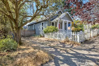 937 N 88th Street, Seattle, WA 98103 - Photo 2