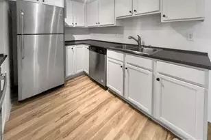 1031 N State St, Bellingham, WA 98225 - Photo 6
