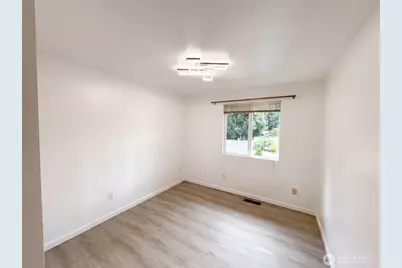 9232 139th Street, Kirkland, WA 98034 - Photo 14