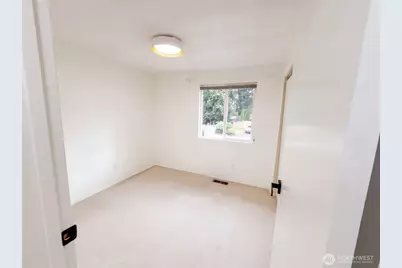 9232 139th Street, Kirkland, WA 98034 - Photo 10