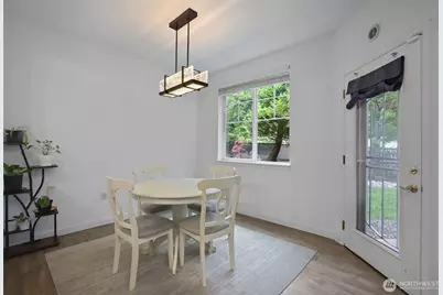 13000 Admiralty Way #L105, Everett, WA 98204 - Photo 8