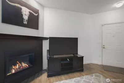 13000 Admiralty Way #L105, Everett, WA 98204 - Photo 6