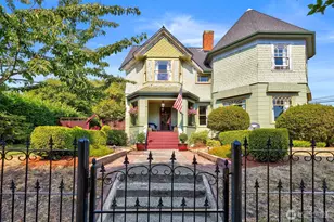 415 Harrison St, Port Townsend, WA 98368 - Photo 2